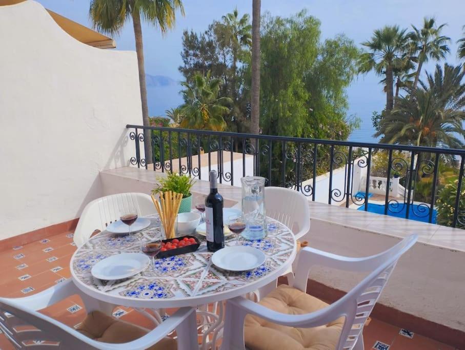 Beautiful 2 Bedroom In Calle Carabeo, Nerja Buitenkant foto