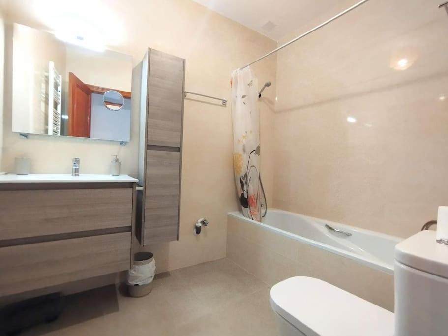 Beautiful 2 Bedroom In Calle Carabeo, Nerja Buitenkant foto